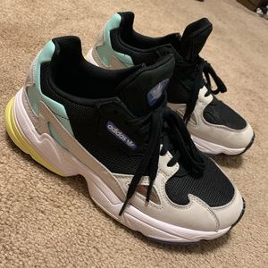 Adidas Falcon Size 7